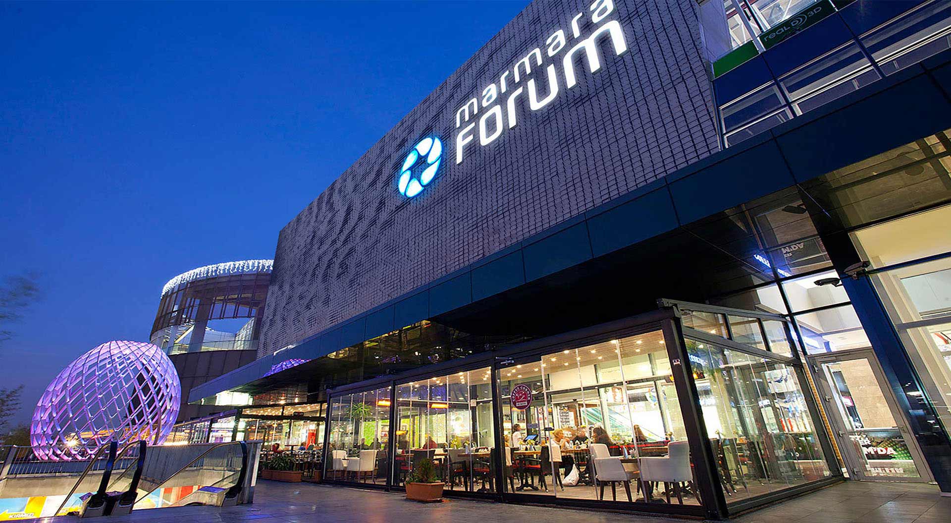 Shopping mall architecture, branding, format planning, interior design, way-finding restaurants, fashion stores, leisure and entertainment facilities - Marmara Forum Istanbul