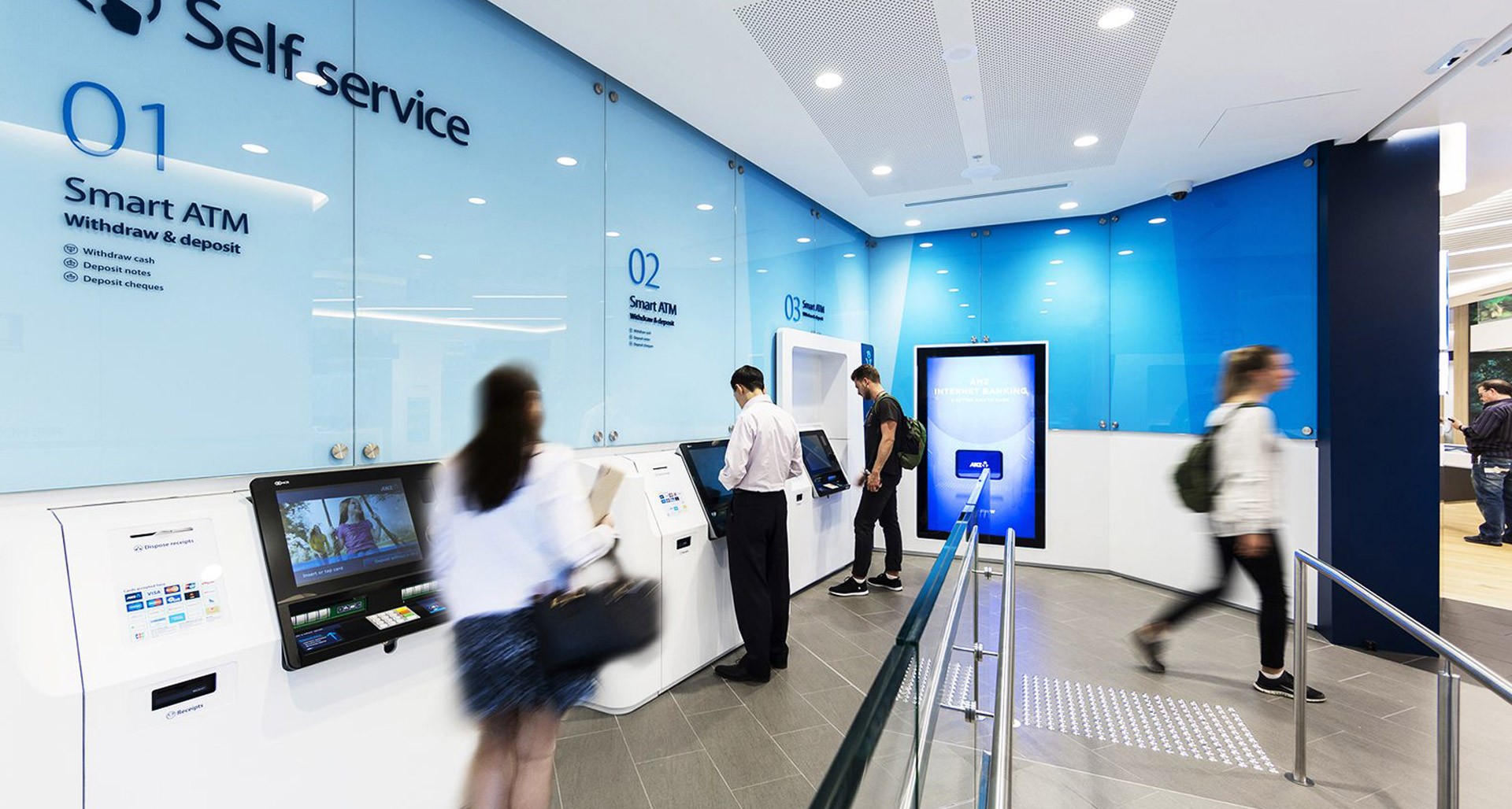New design ideas and concepts for bank branches. Innovation and the digital entrants.