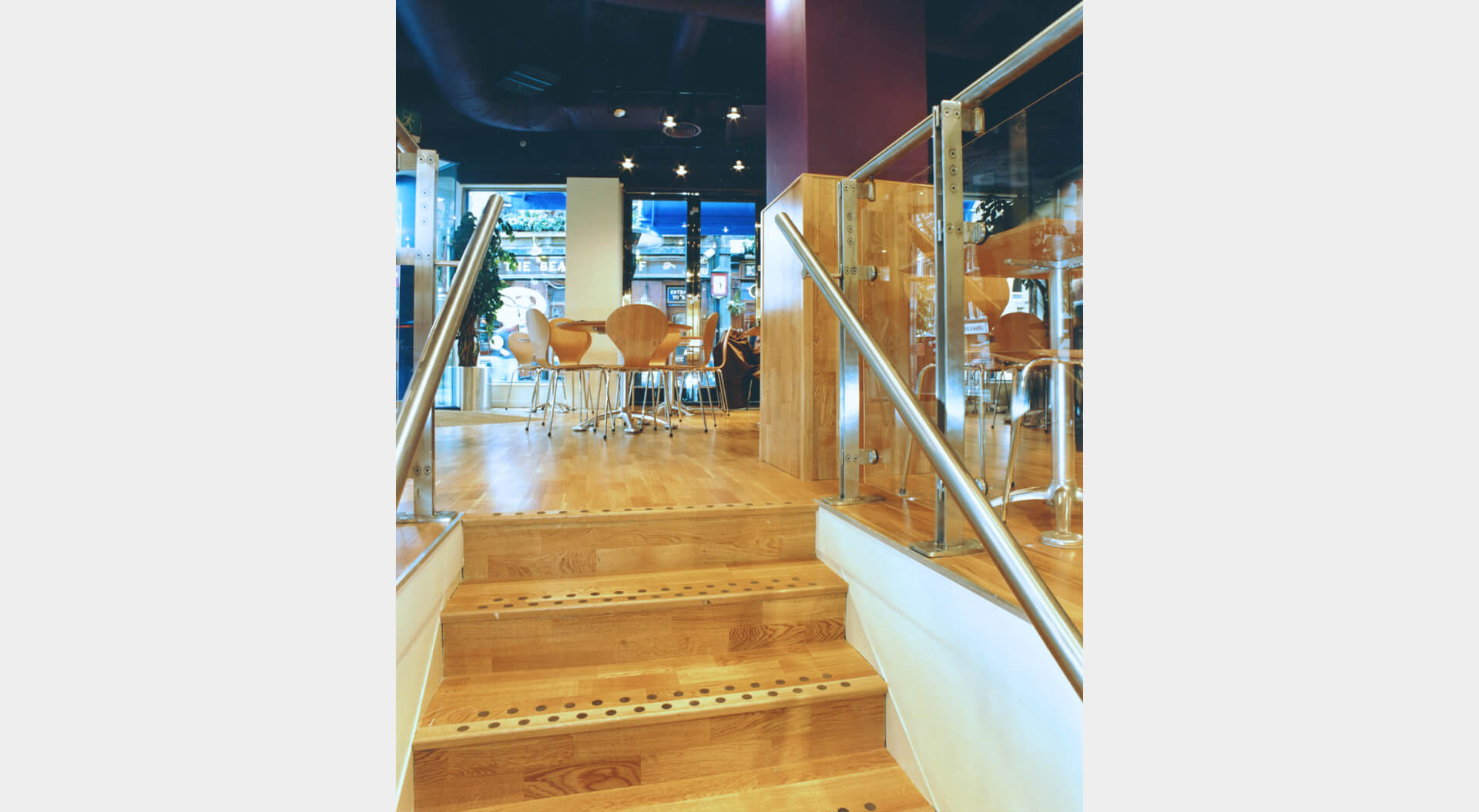 Caffe Piazza restaurant bespoke staircase design 