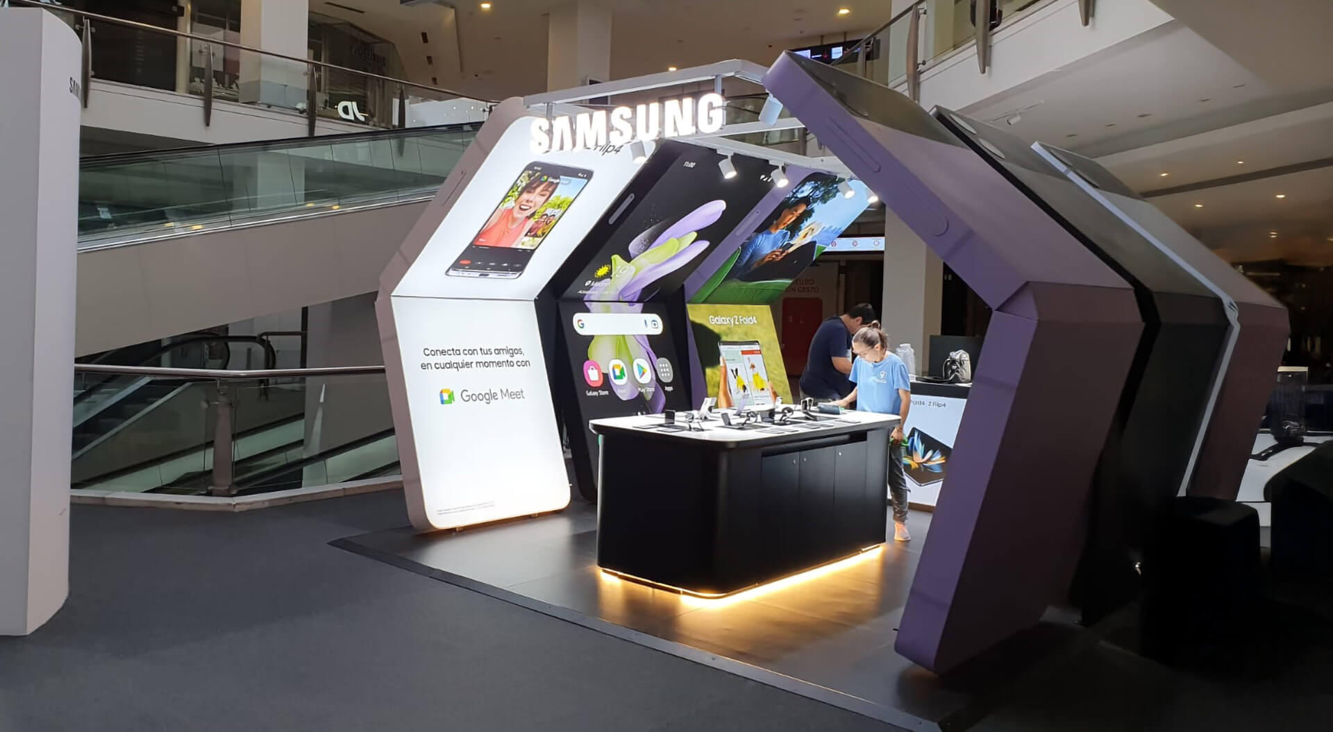 Samsung Shopping Mall Kiosk