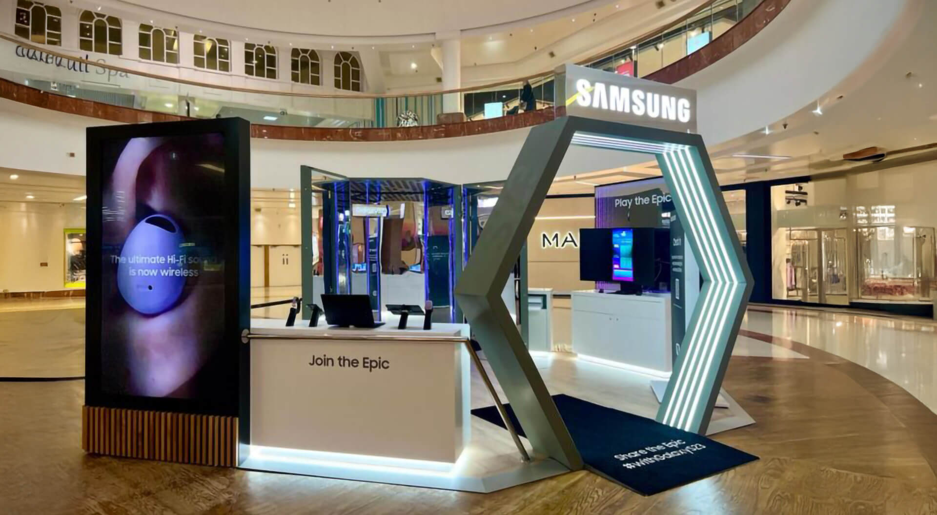 Samsung Shopping Mall Kiosk