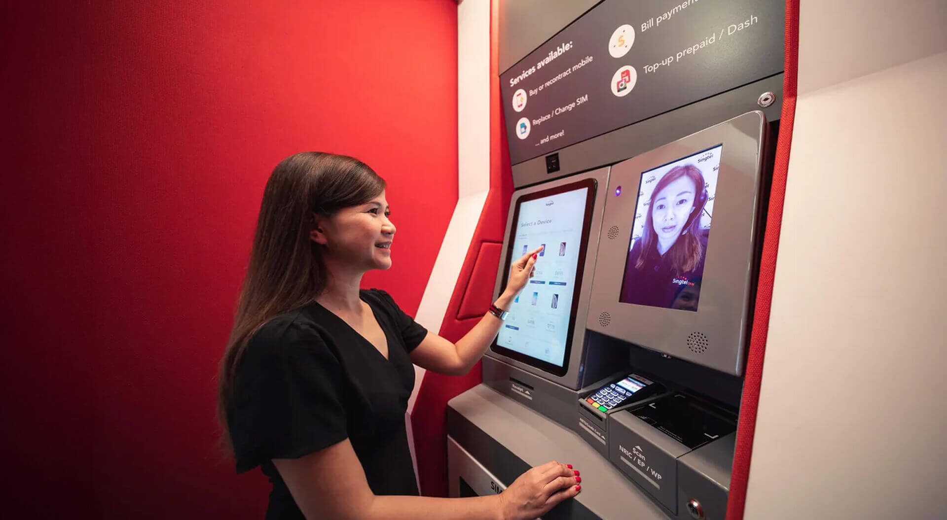 Singtel Unboxed Popup Store Top-up Bill Payment booth