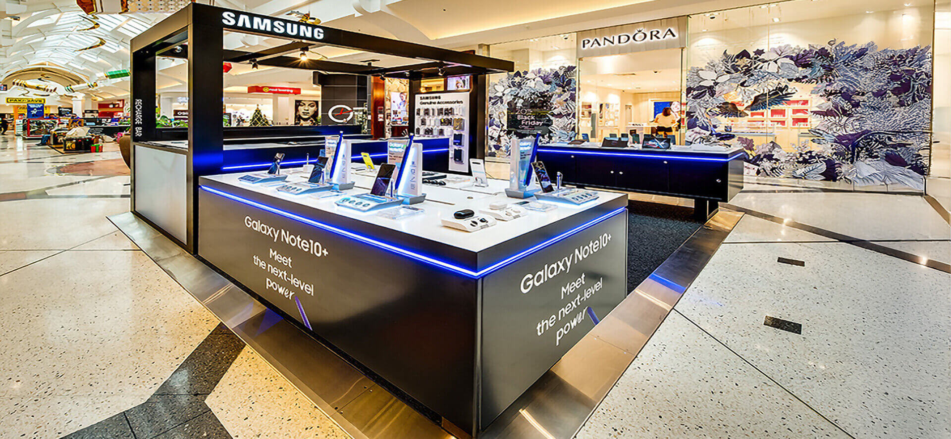 Samsung Galaxy mall kiosk