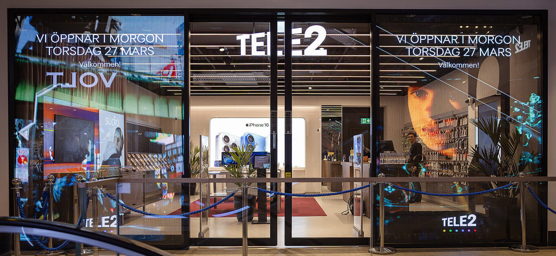Tele2 store entrance – interior design