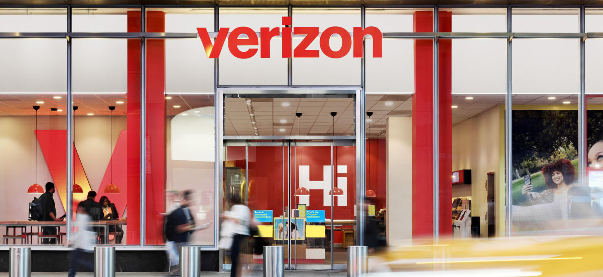 Verizon store exterior design and branding