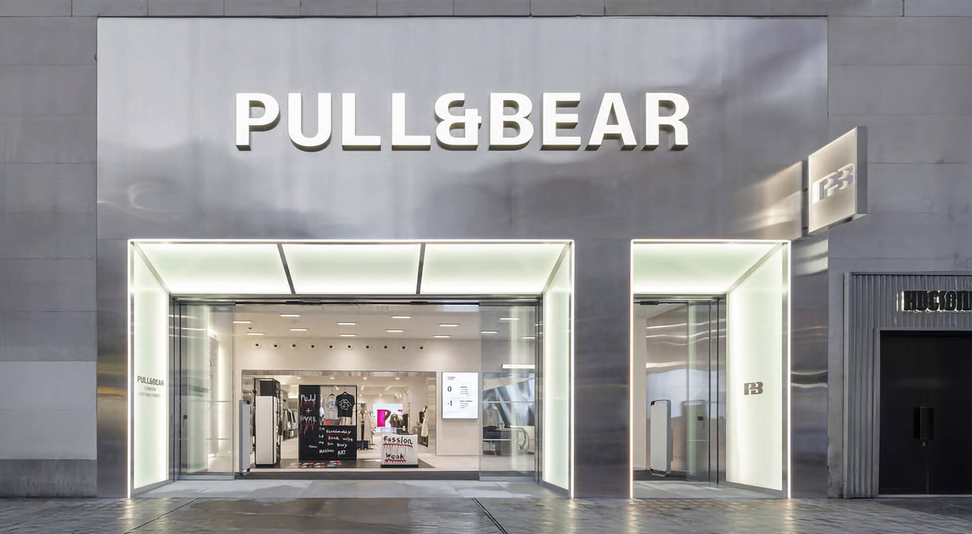 Pull& Bear Store Interior Oxford Street London - Rebranding logo concept