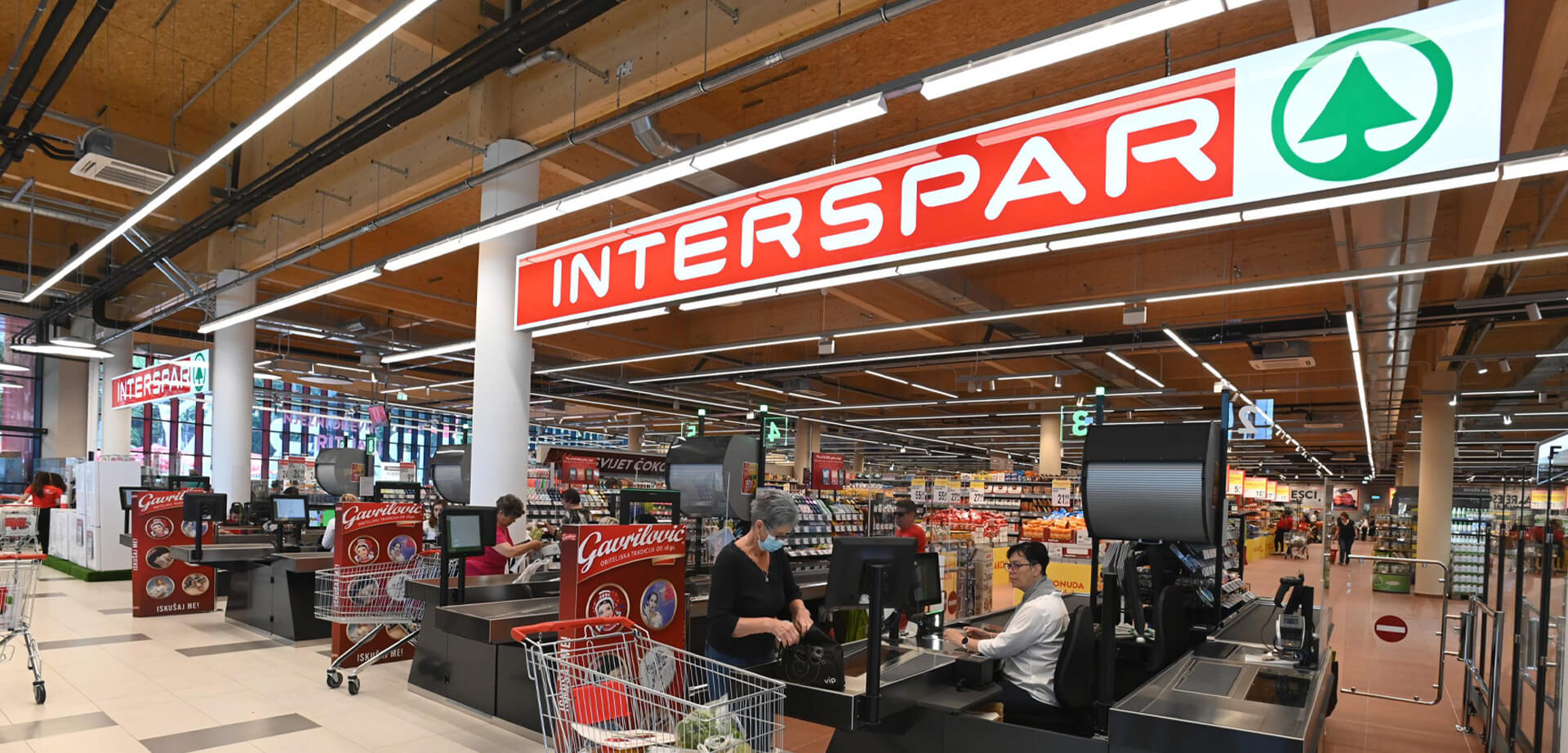 Interspar Compact Hypermarket Villach, Austria - Checkout design