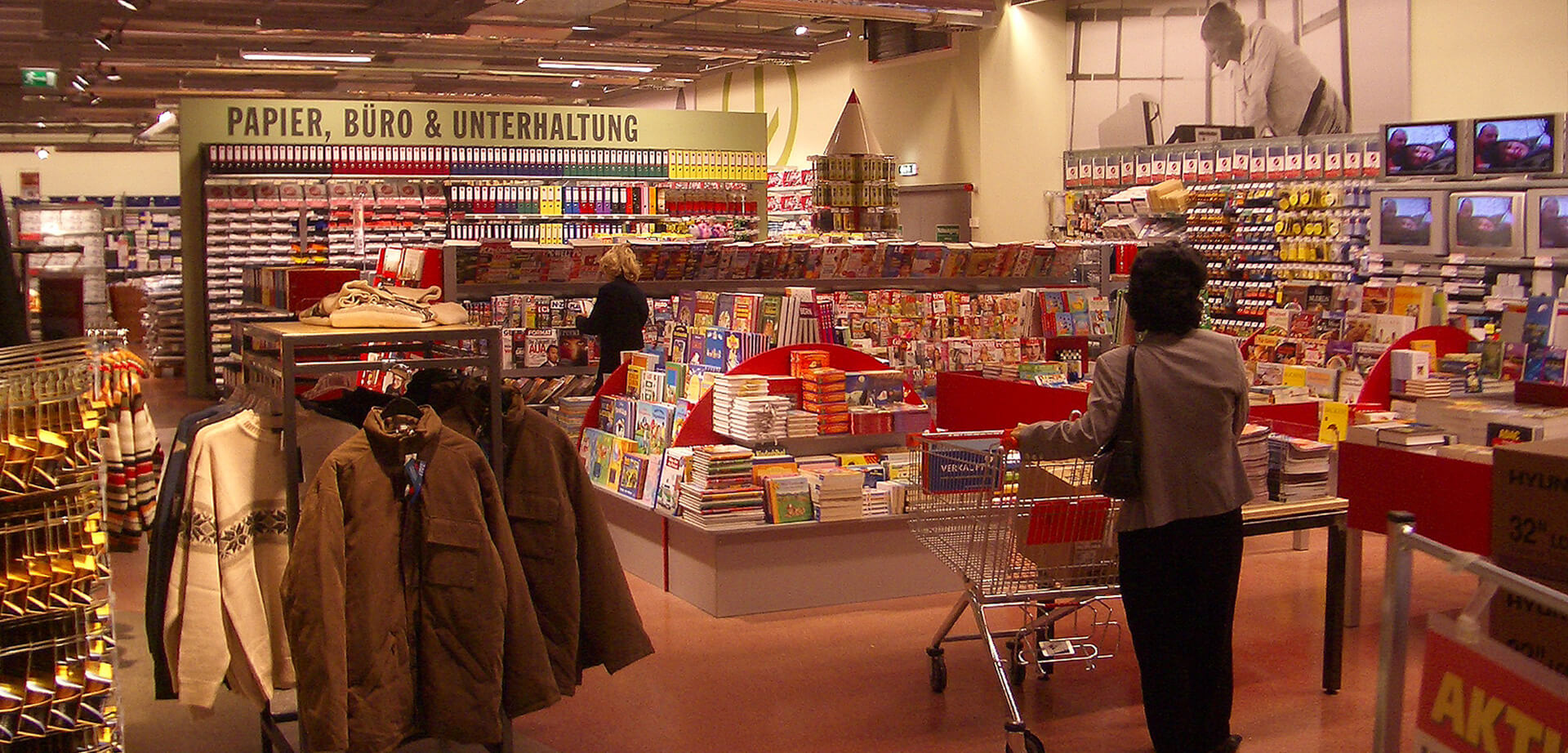 Interspar Compact Hypermarket Villach, Austria - Stationery department design