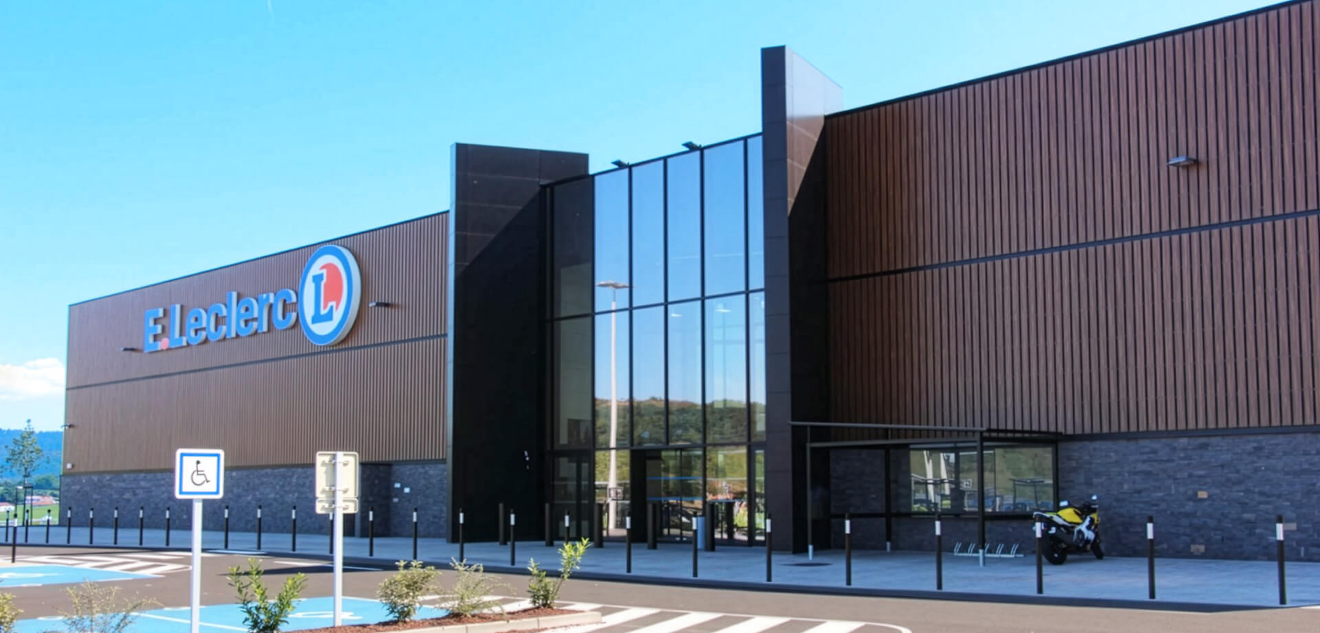 The exterior of the E.Leclerc Saint-Flour hypermarket, located in the Auvergne-Rhône-Alpes region of France.