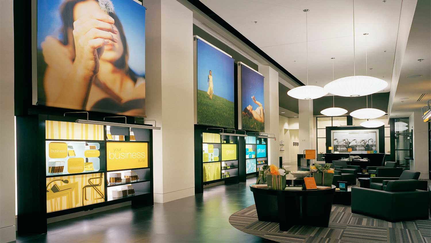 Umpqua Bank Inspiring Interior Design & Digital Branding