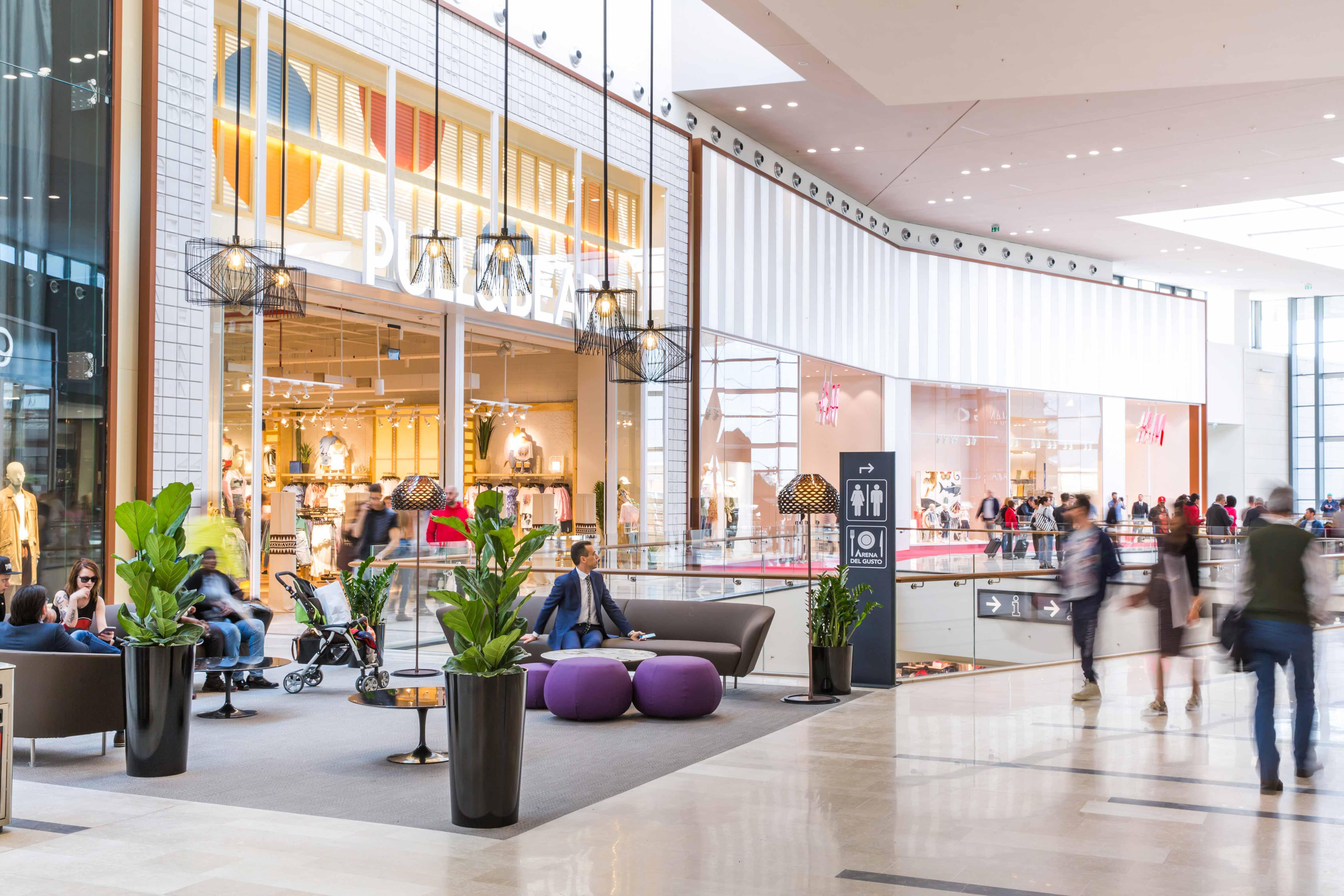 Mall design branding, retail interiors for shopping centre at Adigeo, Verona, Italy