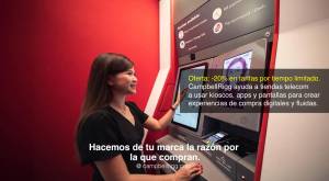 Tienda Móvil Digital First de Singtel Telecom. Mostrador de Pago y Recarga. @ campbellrigg – Hacemos