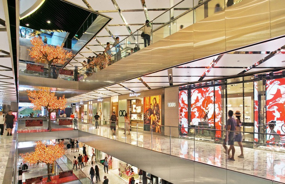 Innovative Shopping Mall and Food Court design - Westfield Sydney interior