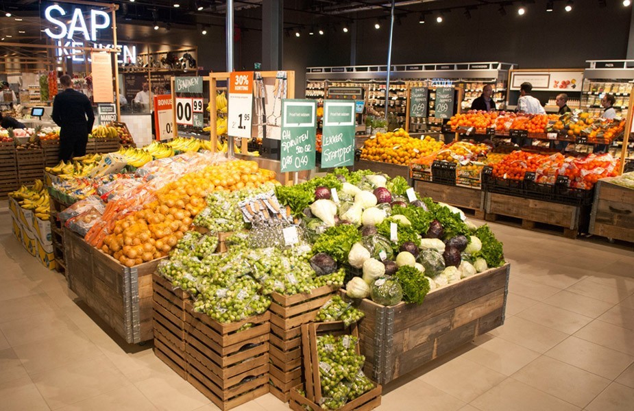 Hypermarket design trends Albert Heijn XL Eindhoven fresh produce