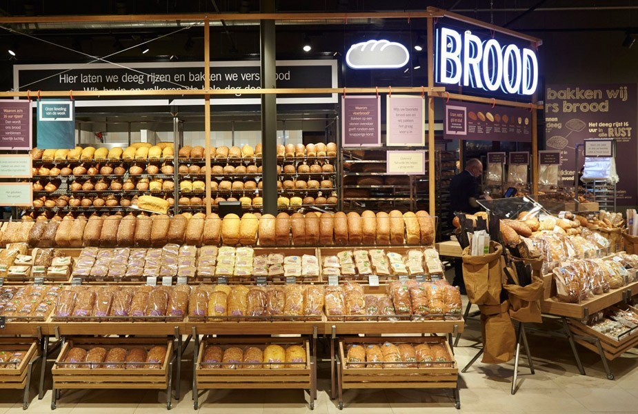 Hypermarket design trends Albert Heijn XL Eindhoven fresh bread deaprtment