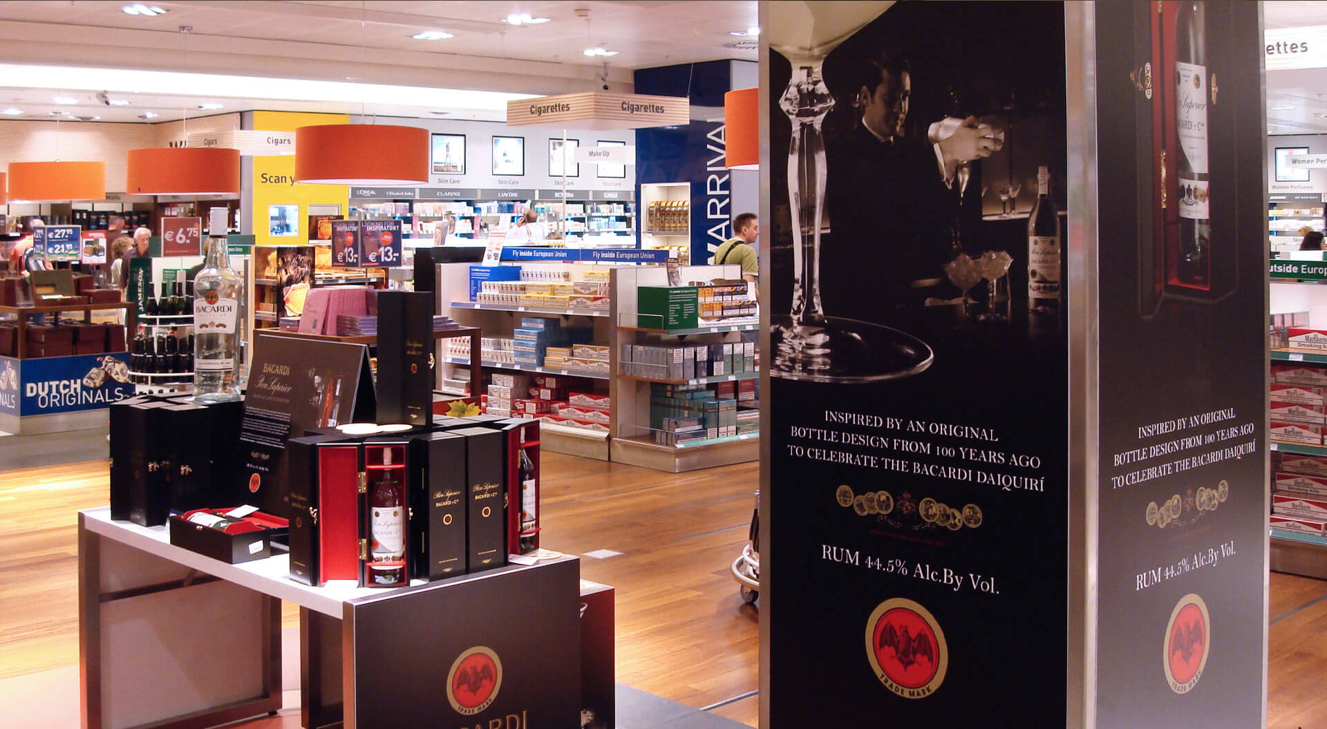 Bacardi Heritage Ron Superior Limited Edition merchandising display brand identity and promotion column branding duty free airports 
