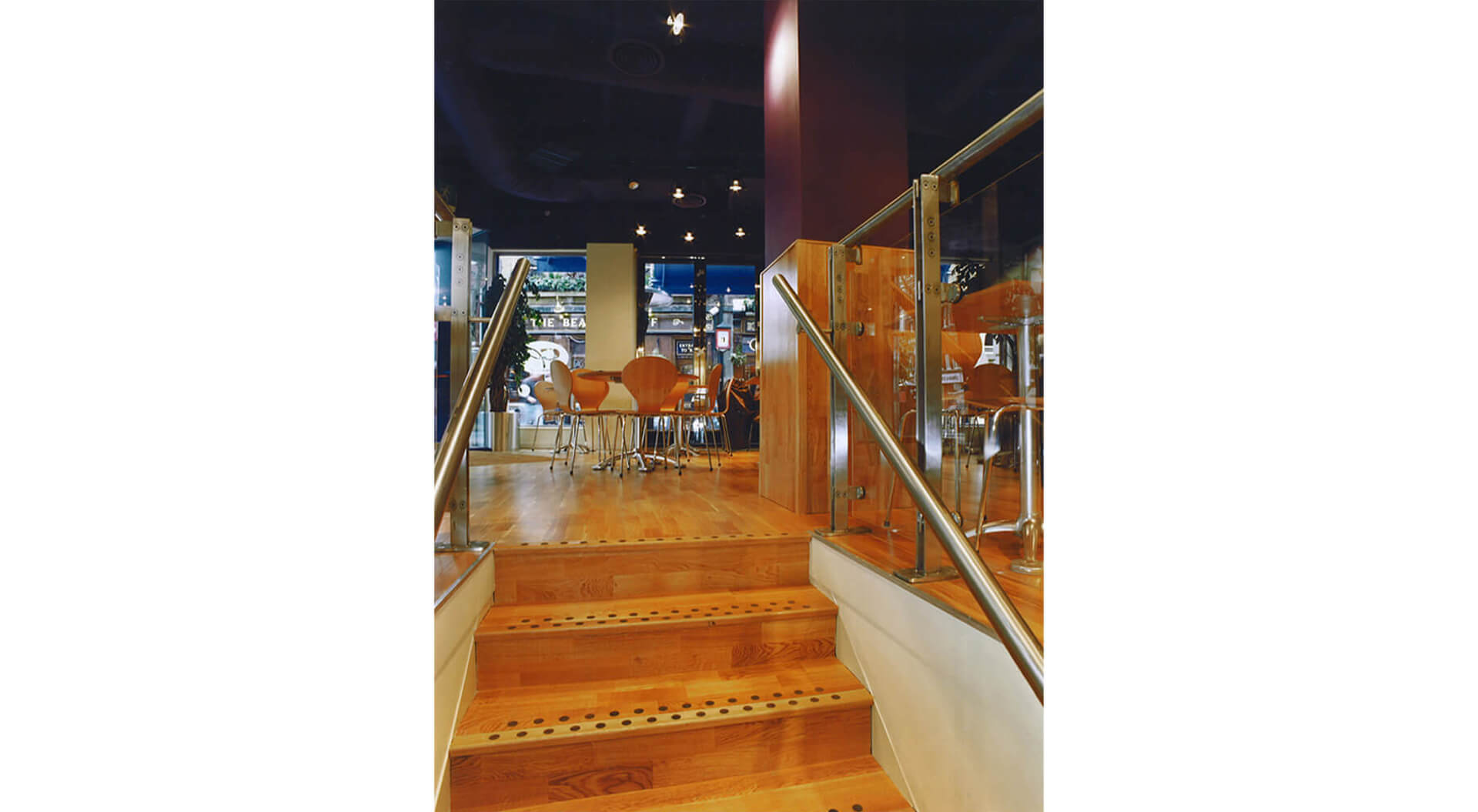 Caffe Piazza restaurant staircase design 