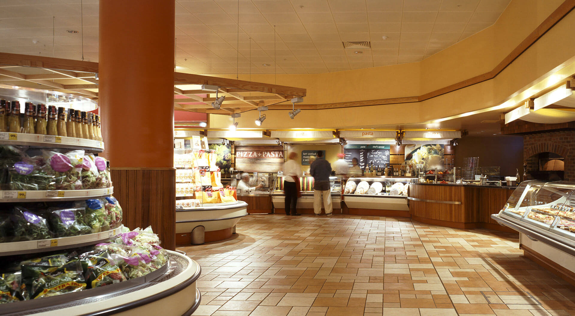 Safeway supermarkets interior store design for chilled island merchandising  pizza pasta to go