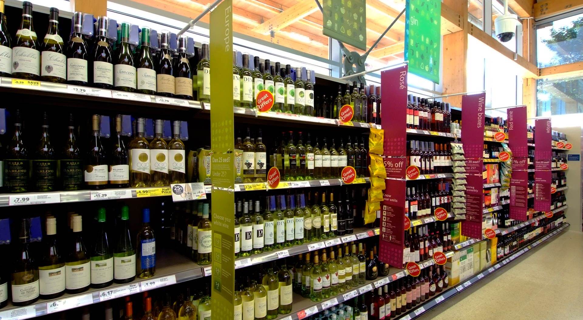 Tesco supermarket welshpool wine shop, merchandising system and brand communications 