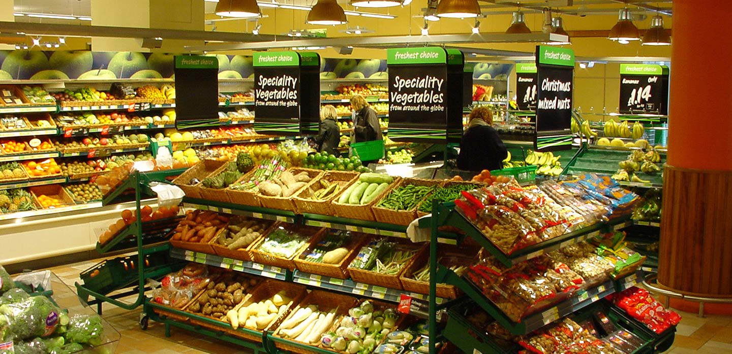 Safeway convenience store fresh produce department merchandising design